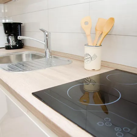 Guesthouse Ruza - Apartments Senj  Exterior photo